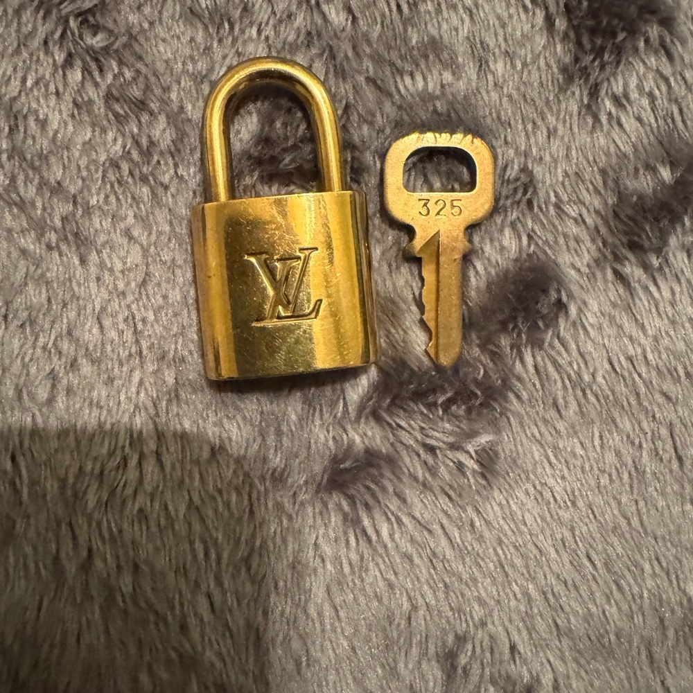 Louis Vuitton Gold Padlock with Key #325